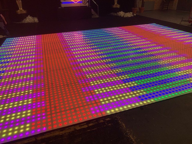 Hong Kong ginder rib Pixel LED 100 dansvloer huren? Verlichte Dansvloeren.nl